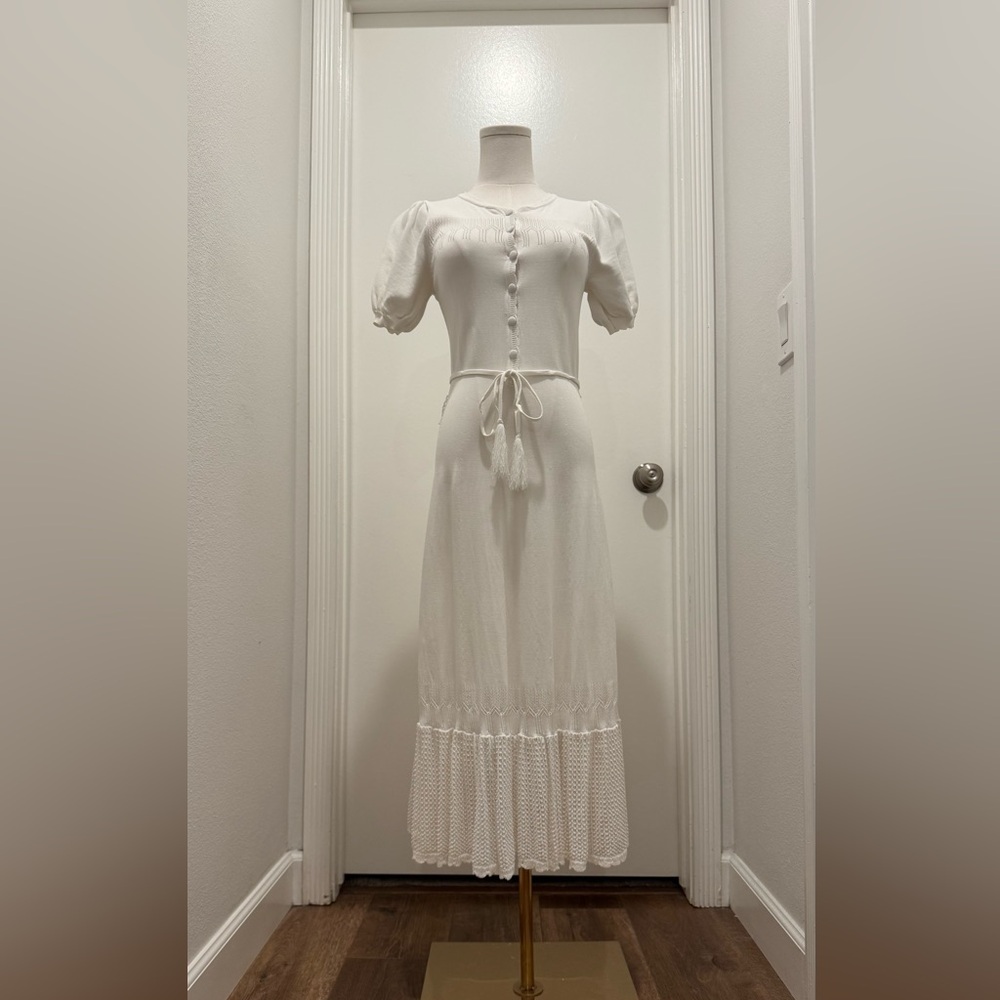 Elegant White Midi Dress